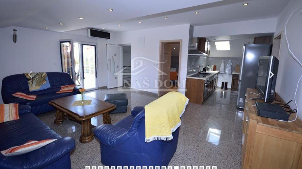 Apartman Niko Und Gaby Водице Екстериор снимка